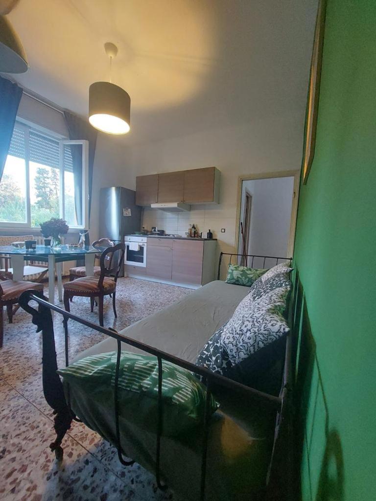 Sauro 43 Apartment Pisa Bagian luar foto